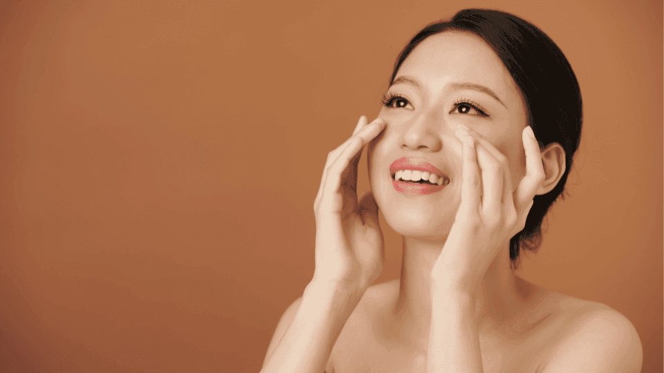 Penyebab dan Cara Meratakan Kulit Wajah dengan Cepat