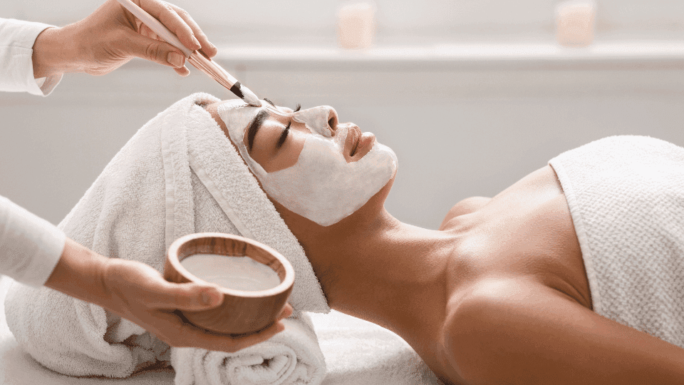15 Manfaat Facial Detox dan Tahapan Prosedurnya
