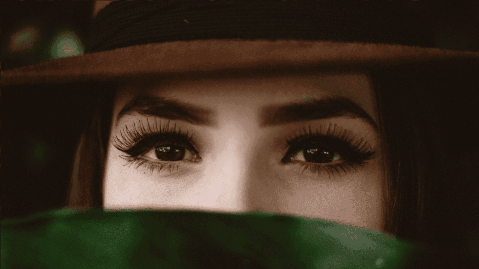 cara melentikan bulu mata